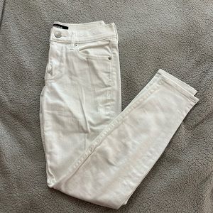 Express white stretchy jeans